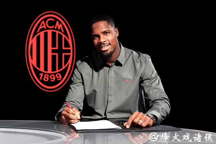 AC米兰官方:俱乐部与法国门将迈尼昂续约至2031年 AC米兰官方:俱乐部与法国门将迈尼昂续约至2031年