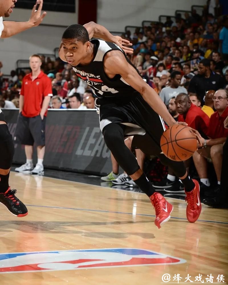 字母哥35+12雄鹿大胜猛龙 鹈鹕轻取爵士3连胜